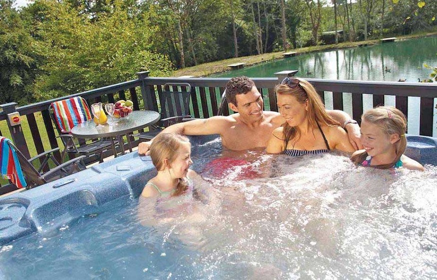 hot tub holidays