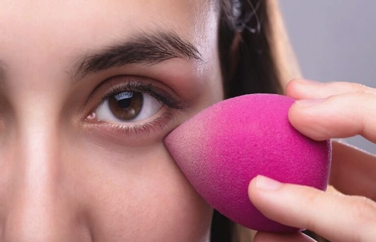 Beauty Sponges for Seamless Blending