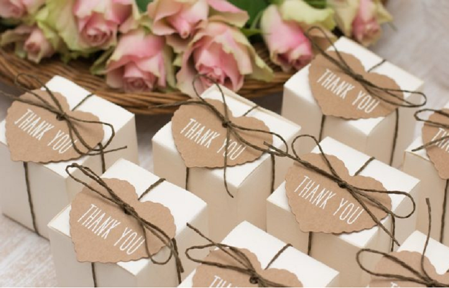 WEDDING FAVORS